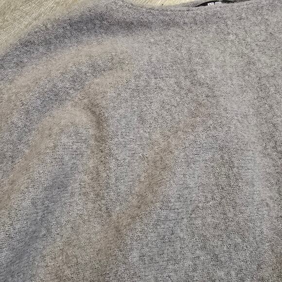 Uniqlo Sweater Soft and Cozy Wool Blend Size XS - Picture 12 of 13